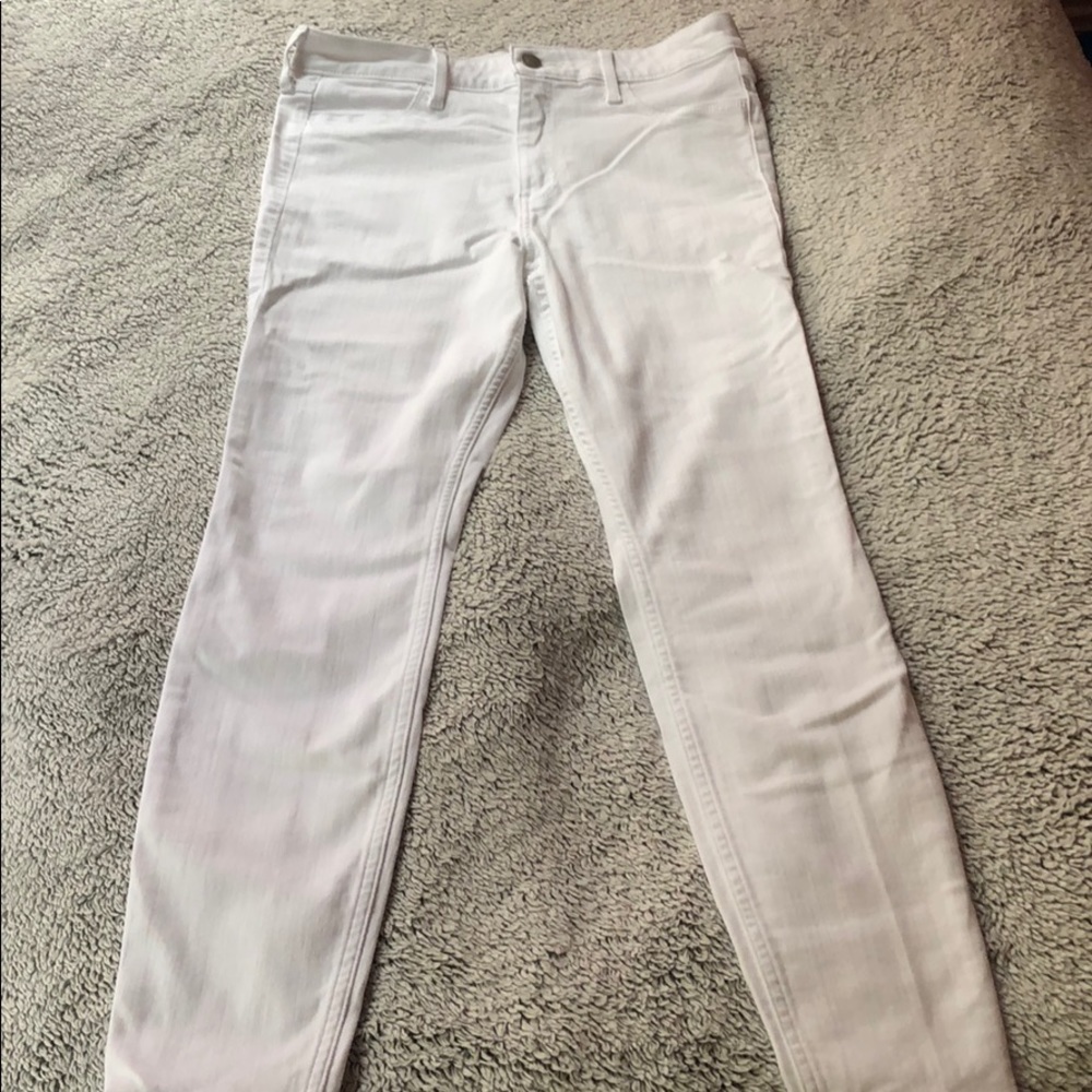 White Hollister jeans.